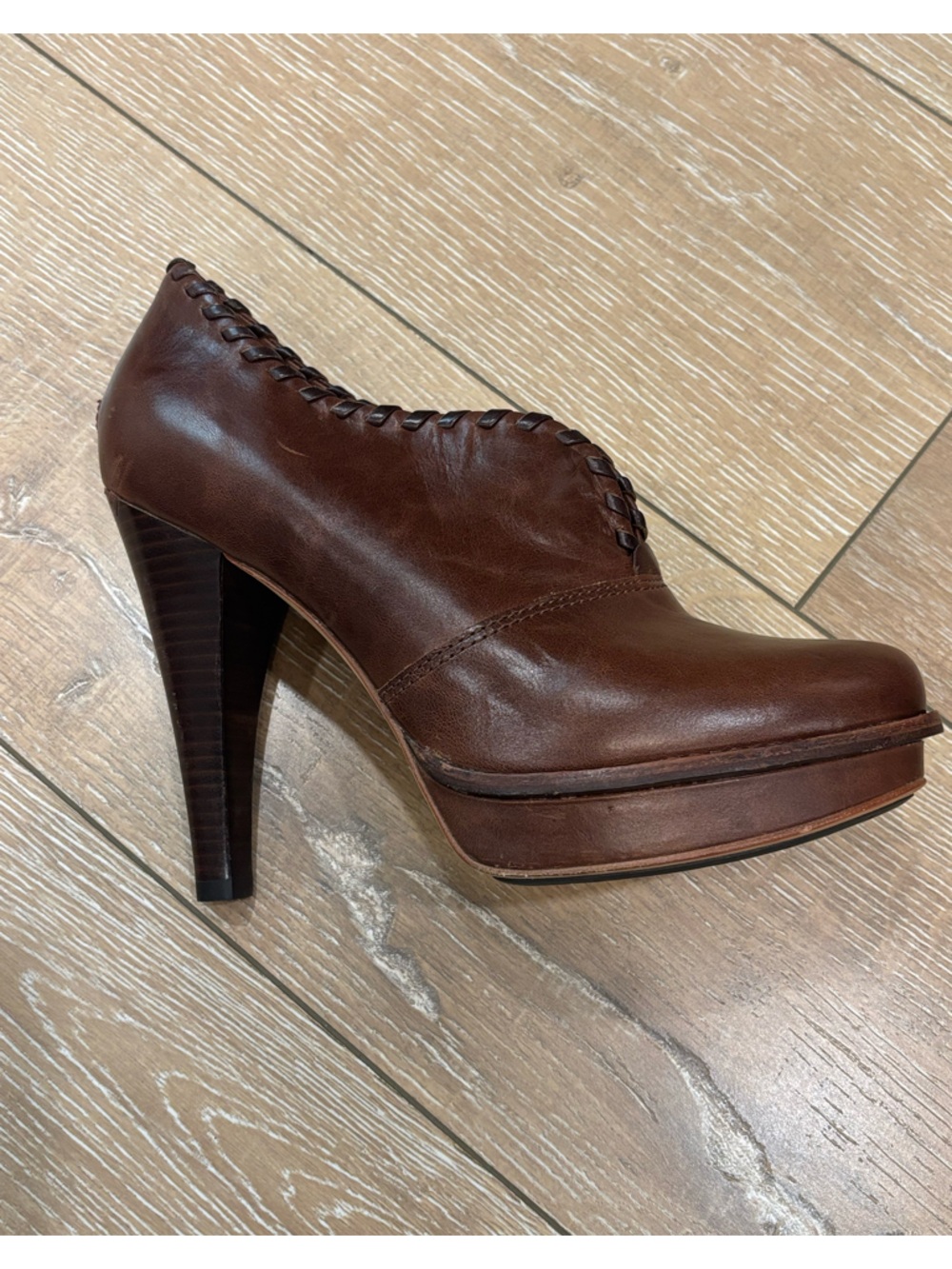 UGG Australia Jamison Brown Leather Whipstitch Platform Booties - Picture 13 of 14